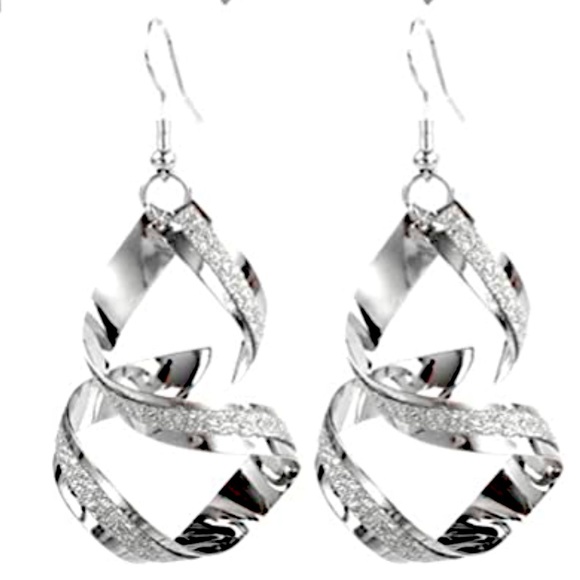 💎 Silver Drop Dangle Earrings - Picture 2 of 6